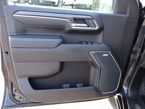 Used 2022 Chevrolet Silverado 1500 LTZ image 23