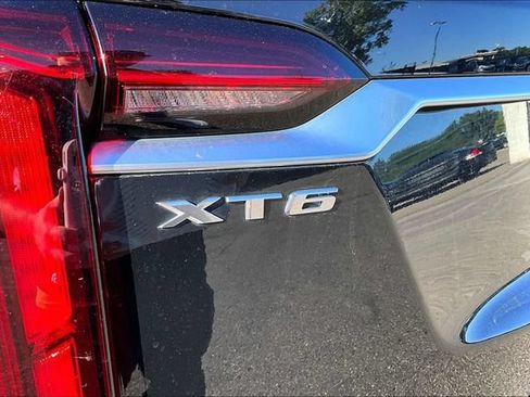 Used 2020 Cadillac XT6 Premium Luxury AWD/4WD image 8