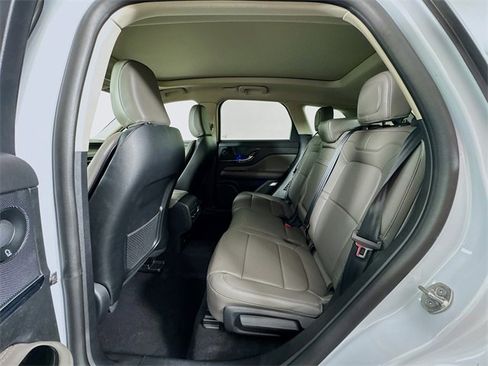 Used 2025 Lincoln Corsair Reserve w/ Equipment Group 202A image 42