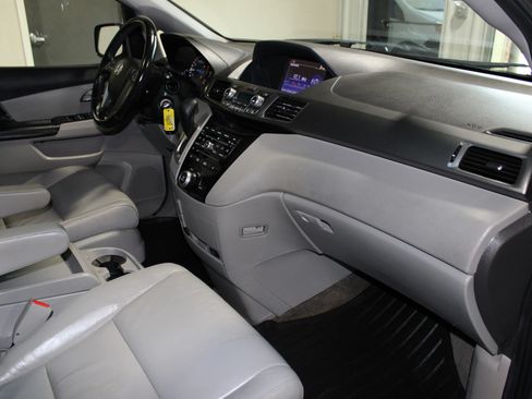 Used 2012 Honda Odyssey EX-L image 31