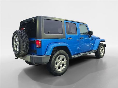 Used 2015 Jeep Wrangler Unlimited Sahara w/ Dual Top Group image 4