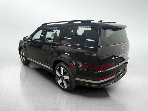 Used 2024 Hyundai Santa Fe Limited image 8