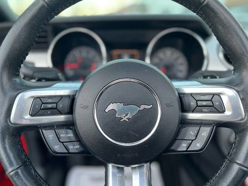 Used 2016 Ford Mustang Premium image 21