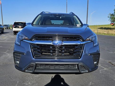 Used 2023 Subaru Ascent Limited w/ Technology Package image 2