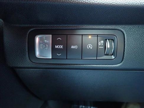 New 2026 Chevrolet Traverse Z71 w/ Enhanced Driving Package AWD/4WD image 26