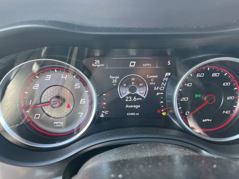 Used 2022 Dodge Charger SXT RWD image 10