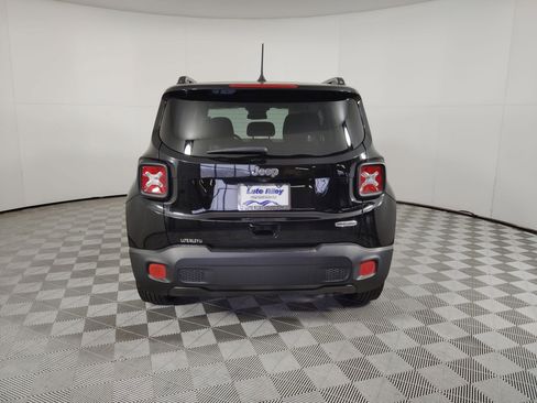 Used 2018 Jeep Renegade Latitude image 9