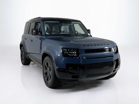 Used 2026 Land Rover Defender 110 X-Dynamic SE AWD/4WD image 7