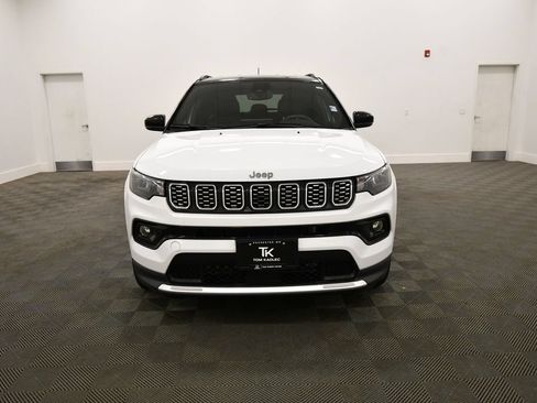Used 2025 Jeep Compass Limited AWD/4WD image 11
