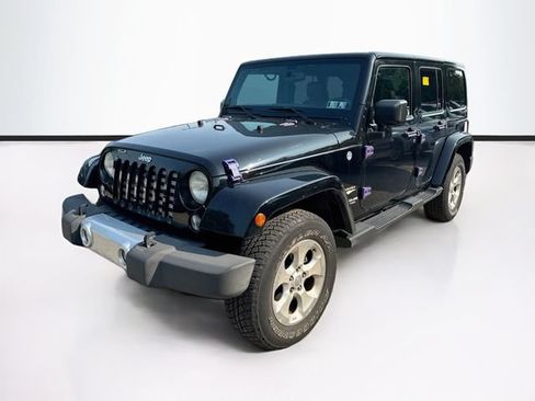Used 2014 Jeep Wrangler Unlimited Sahara w/ Max Tow Package AWD/4WD image 3