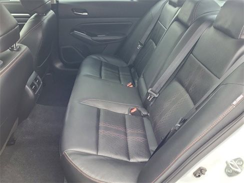 Used 2024 Nissan Altima 2.0 SR image 26