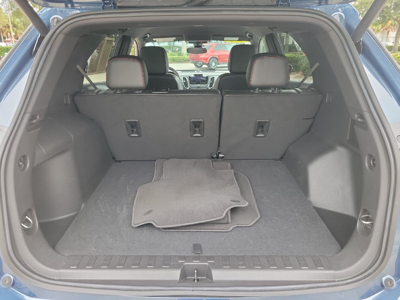 Certified 2024 Chevrolet Equinox RS FWD image 8