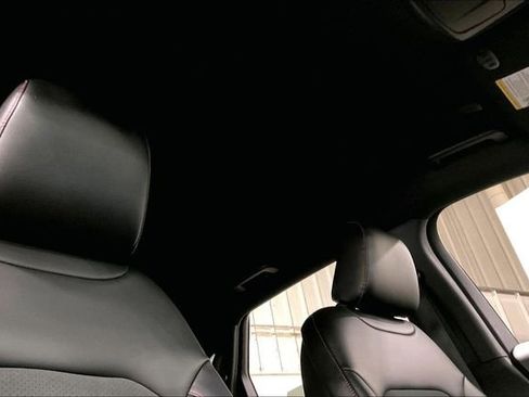 Used 2024 Ford Edge ST-Line image 22