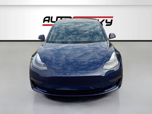 Used 2023 Tesla Model 3 Standard Range RWD image 2