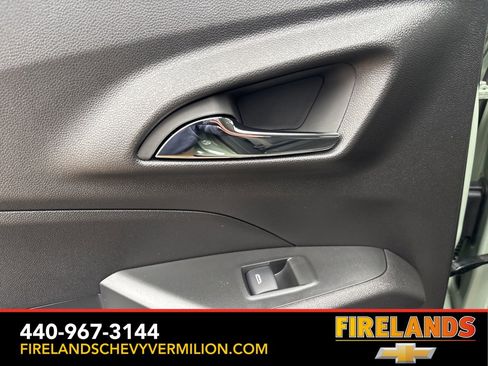 New 2026 Chevrolet Trax ACTIV w/ Sunroof Package image 40