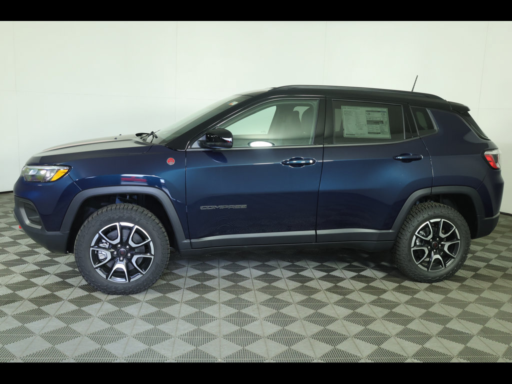 New 2026 Jeep Compass Trailhawk AWD/4WD image 14