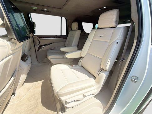 Certified 2025 Cadillac Escalade ESV Sport Platinum AWD/4WD image 22