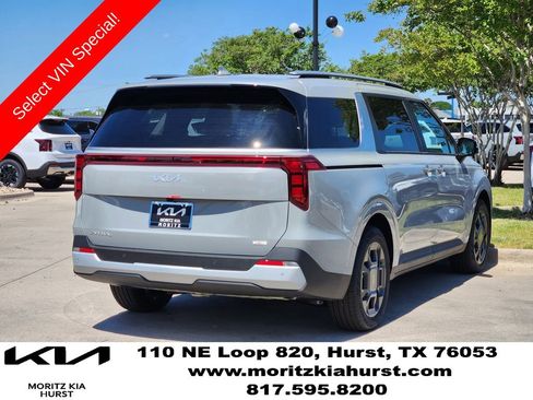 New 2026 Kia Carnival EX FWD image 4