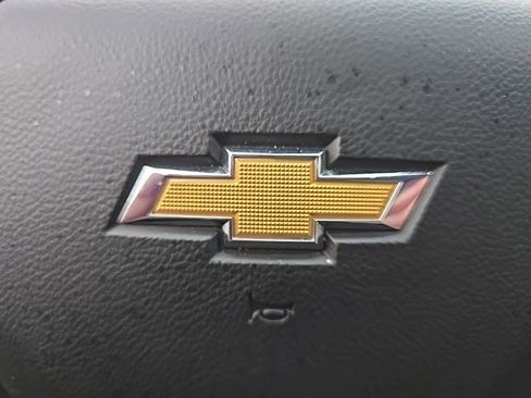 Used 2025 Chevrolet Silverado 1500 LT AWD/4WD image 98