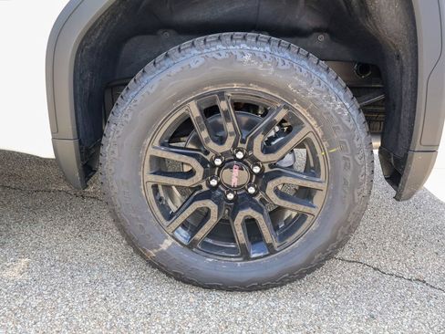 New 2026 GMC Sierra 1500 Elevation w/ Elevation Premium Package AWD/4WD image 33