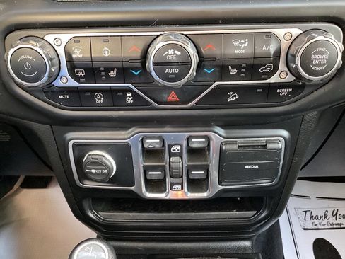 Used 2020 Jeep Wrangler Unlimited Sport S AWD/4WD image 18