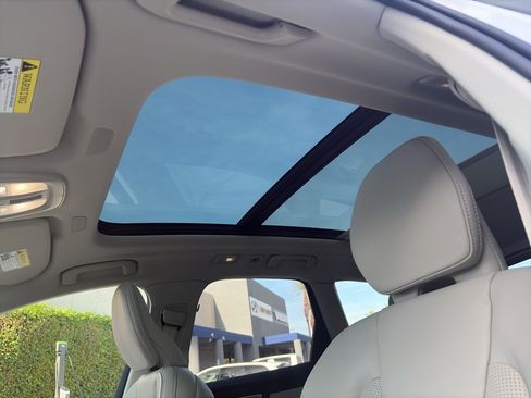 New 2026 Volvo XC60 T8 Ultra w/ Protection Package Premier image 15