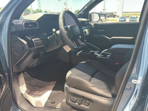 New 2026 Toyota 4Runner Limited AWD/4WD image 15