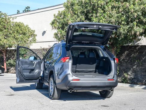 Used 2025 Toyota RAV4 LE image 27