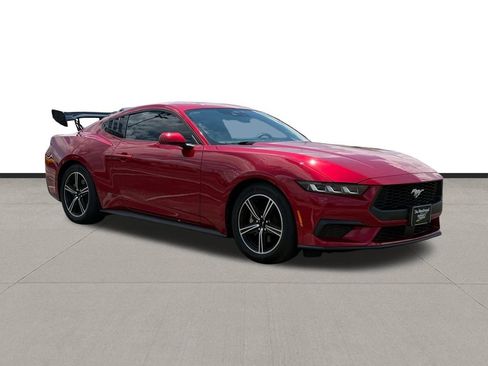 Used 2024 Ford Mustang Coupe RWD image 3