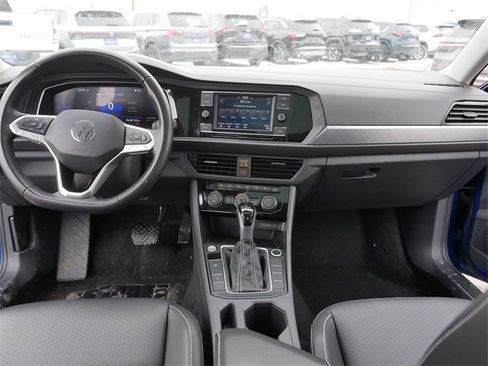 Certified 2024 Volkswagen Jetta SE image 22