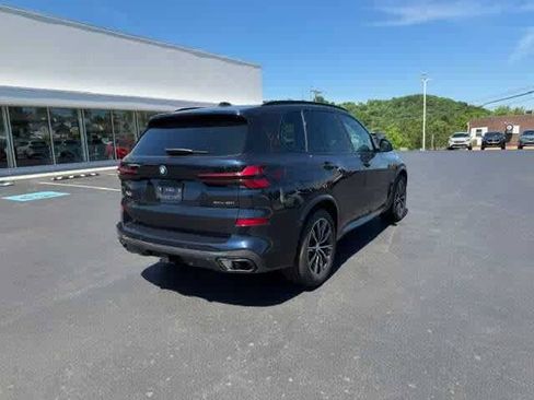 Used 2026 BMW X5 xDrive40i w/ M Sport Package AWD/4WD image 10