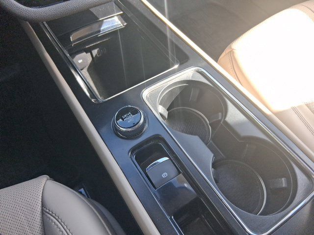 Used 2022 Lincoln Corsair AWD w/ Premium Package image 23