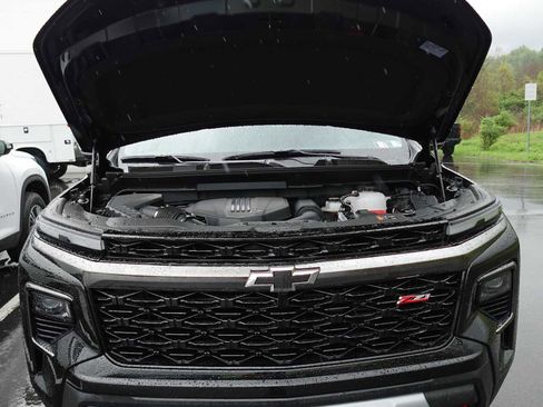 Used 2026 Chevrolet Traverse Z71 AWD/4WD image 32
