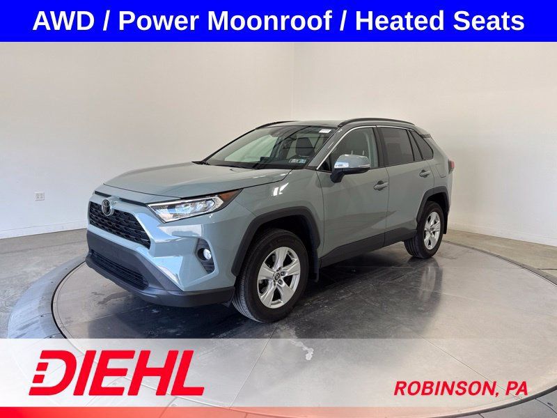Used 2021 Toyota RAV4 XLE w/ Convenience Package AWD/4WD image 3