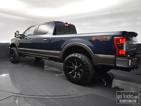 Used 2017 Ford F250 King Ranch w/ King Ranch Ultimate Package AWD/4WD image 5