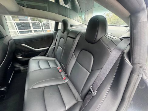 Used 2018 Tesla Model 3 Long Range AWD/4WD image 13
