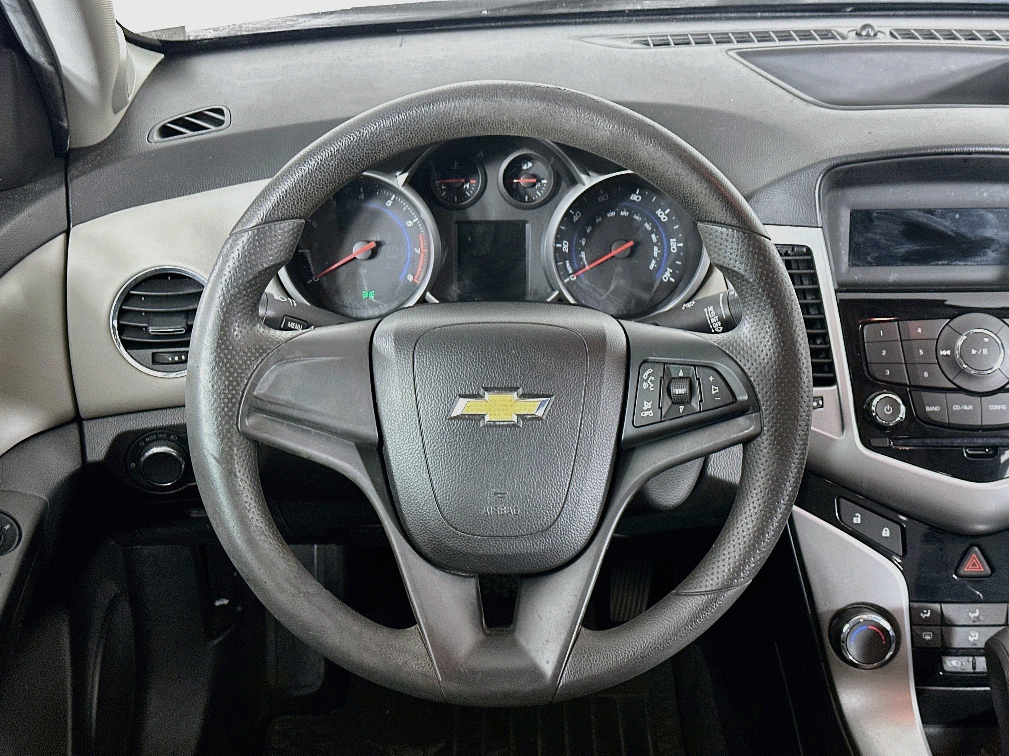 Used 2014 Chevrolet Cruze LS FWD image 18