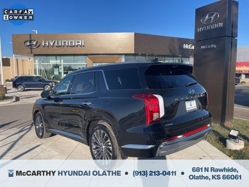 Used 2023 Hyundai Palisade Calligraphy image 17
