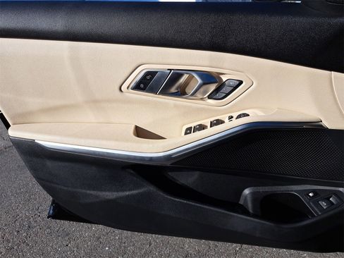 Used 2022 BMW 330e xDrive w/ Driving Assistance Package image 28