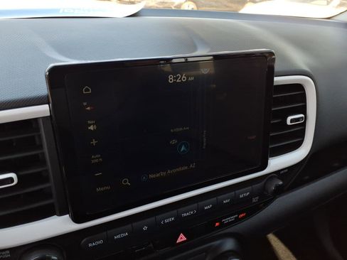 Certified 2023 Hyundai Venue Limited FWD image 18