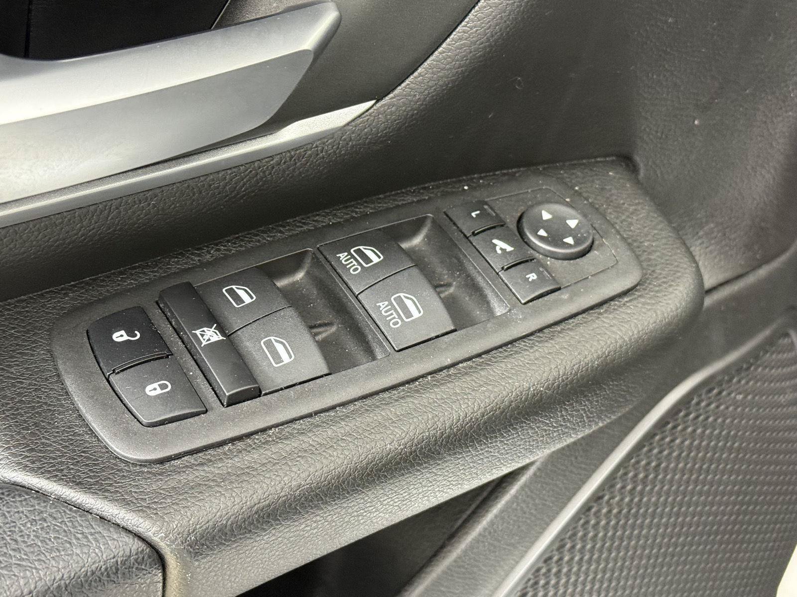 Used 2023 RAM 1500 Big Horn AWD/4WD image 22