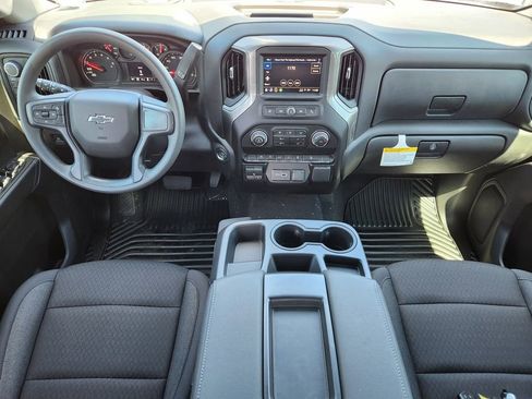 New 2026 Chevrolet Silverado 1500 Custom Trail Boss w/ LPO, Dark Essentials Package AWD/4WD image 10