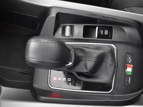 Used 2024 Alfa Romeo Tonale Ti image 29