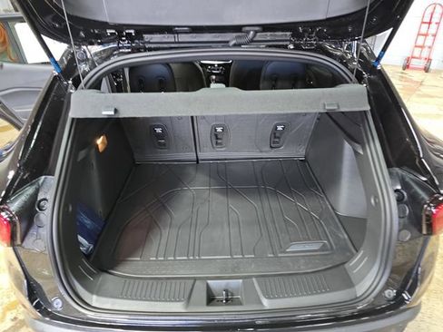 New 2026 Chevrolet Trax RS w/ Driver Confidence Package image 13