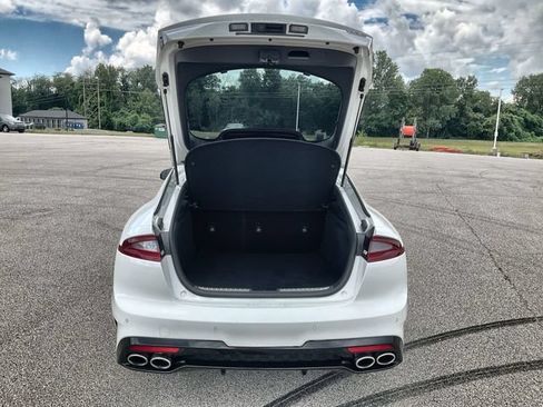 Used 2021 Kia Stinger GT1 AWD/4WD image 31