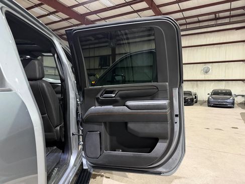 Used 2024 GMC Sierra 2500 AT4 w/ AT4 Preferred Package AWD/4WD image 20