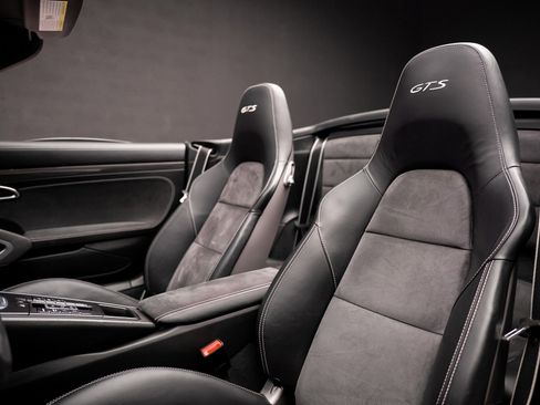 Used 2016 Porsche 911 Carrera GTS w/ GTS Interior Package RWD image 64