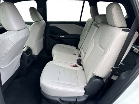 New 2026 Lexus TX 350 FWD image 14