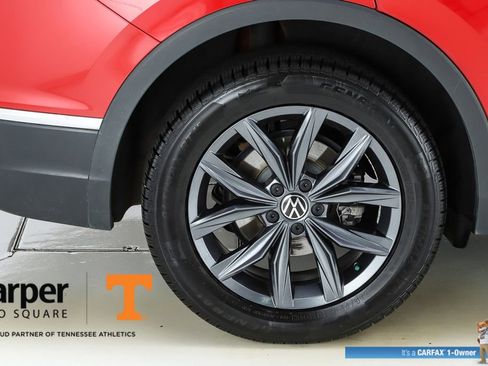 Used 2022 Volkswagen Tiguan SE image 13