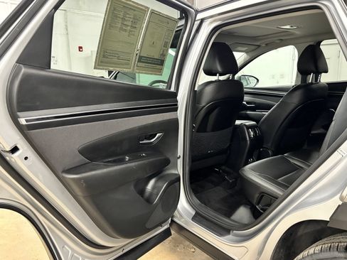 Certified 2023 Hyundai Tucson SEL w/ Convenience Package FWD image 19